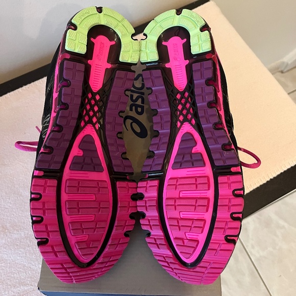 ASICS Gel Quantum 180 Women's Sneakers, Size 9 - Worn Once - Picture 5 of 5